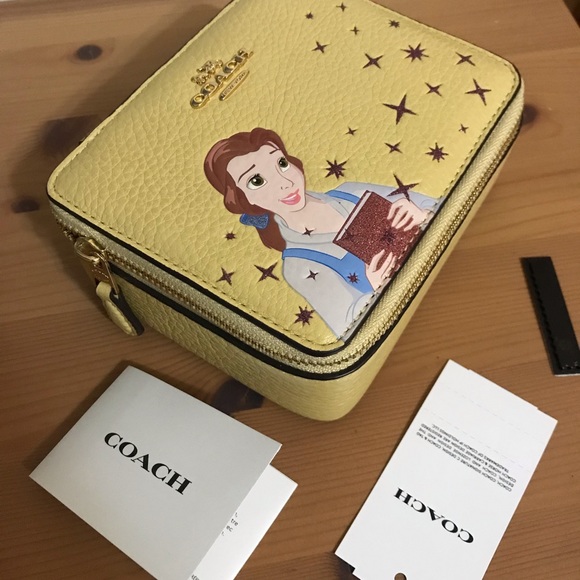 👸 ❤️ Coach Disney X Coach Large Jewelry Box With Belle - Picture 3 of 9